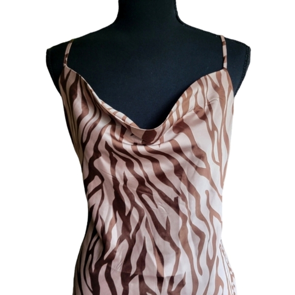 Love Tree Animal Print Dress - Picture 3 of 6